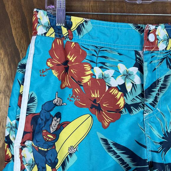 Superman Mens Shorts Swim Trunks Blue Multicolor Superhero Floral Lined Small - Picture 2 of 15